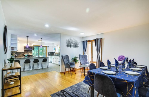 Mahopac Cabine | Lakefront New York Abode w/ Deck, Grill & Fire Pit