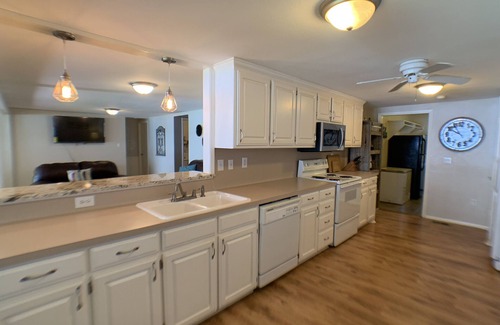 Quitman Maison | LAKEFRONT Paradise avec Boat Dock pour 15 personnes