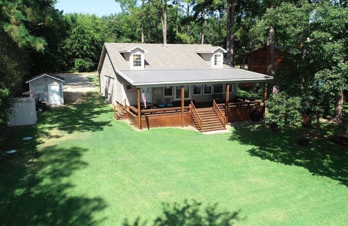 Quitman Maison | LAKEFRONT Paradise avec Boat Dock pour 15 personnes