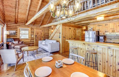 Park Rapids Maison | Lakefront Park Rapids Cabin with Decks and Boat Dock!