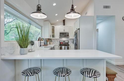 Bridgeport Maison | Lakefront, Private Dock, Spectacular Views
