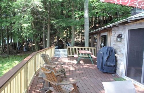 South New Berlin Cabine | Au bord du lac, Détente, Chalet de vacances, Camp de baseball
