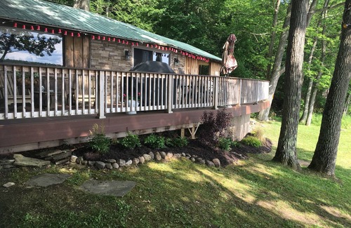 South New Berlin Cabine | Au bord du lac, Détente, Chalet de vacances, Camp de baseball