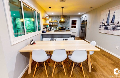 Pocono Summit Maison | Lakefront Retreat, Renovated, Pet Friendly, Close to All Area Attractions