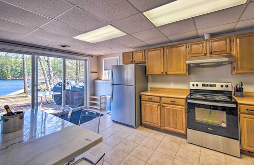Nottingham Maison | Lakefront Retreat w/ Kayaks, Grill, Fire Pit!