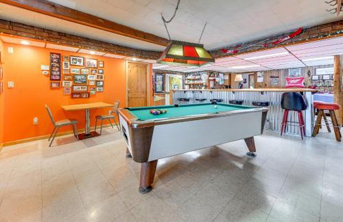 Suring Maison | Lakefront Suring Home with Pool Table and Views!