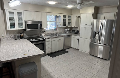 Silver Springs Maison | Lakefront Vacation home in Ocala National Forest