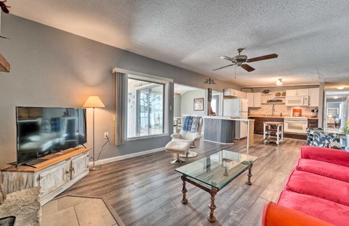 Myrtle Maison | Lakefront Vacation Rental with Deck and 2 Docks!