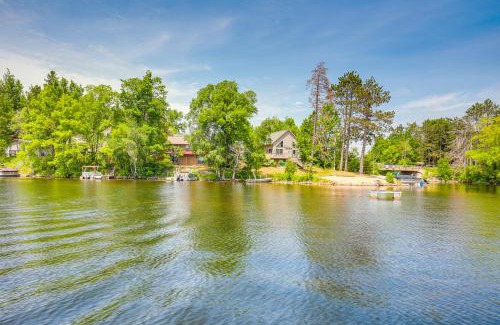 Townsend Maison | Lakefront Wisconsin Cabin Dock, Walk to Beach!
