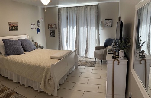 Litchfield Park Maison | Lakehouse in Old Litchfield Park