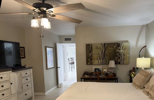 Litchfield Park Maison | Lakehouse in Old Litchfield Park