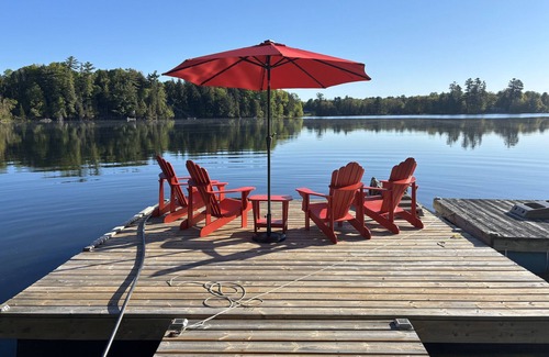 L'Amable Cottage | Lakehouse on beautiful Tait Lake in the wonderful town of Bancroft.