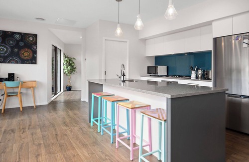 North Island Maison | Lakehouse Retreat - Whakamaru Holiday Home