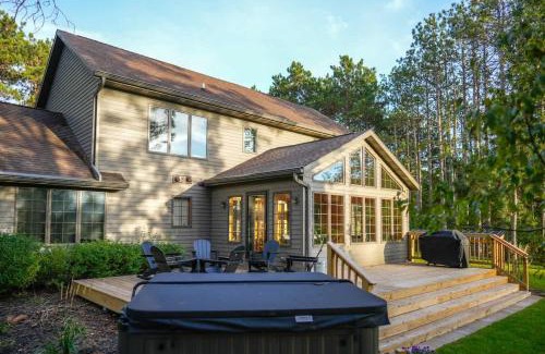 Rome Maison | Lakes and Links Luxury Retreat