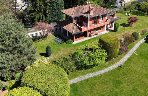 Armeno Villa | Lacs et montagnes, spacieuse villa pour 8 personnes dans un endroit calme grand jardin