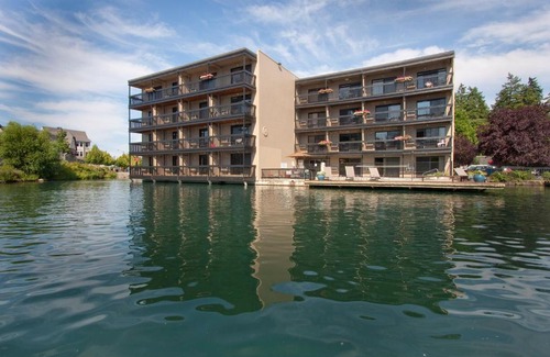 Lakewood Hôtel | Lakeshore Inn