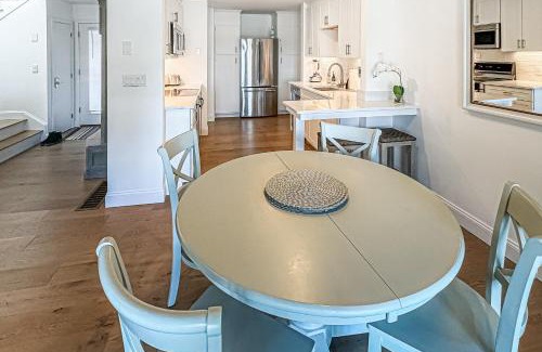 Gilford Maison | Lakeshore Retreat