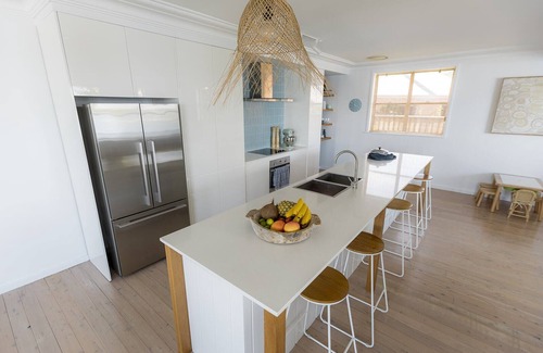 Toronto Maison | Lakeside and Family Friendly