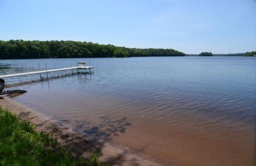 Cable Maison | Lakeside Bills Bay Cabin