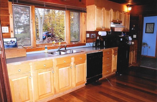 Skaneateles Cottage | Lakeside Bungalow à 30 pieds de l'eau
