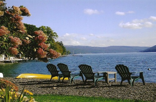 Skaneateles Cottage | Lakeside Bungalow à 30 pieds de l'eau