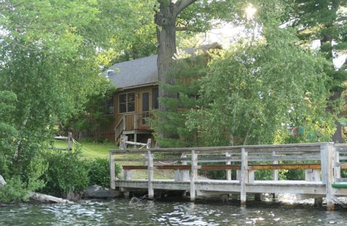 Wolfeboro Cabine | Lakeside cabin on Rust Pond CPA