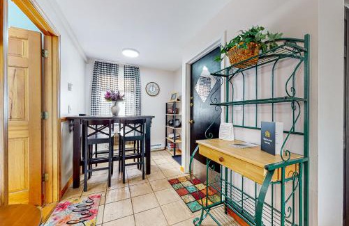 Weirs Beach Appartement | Lakeside Delight, unit 423