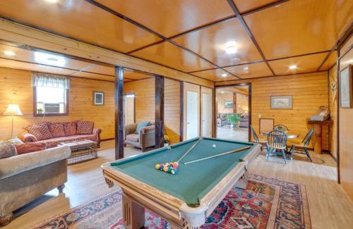Hancock Maison | Lakeside Gem Hot Tub and Game Room in Hancock