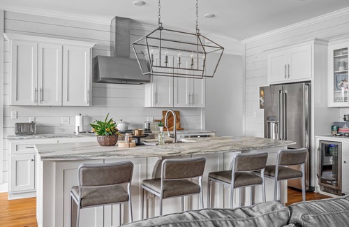 Bremen Maison | Lakeside Getaway at Chateau Marlowe - the perfect location for a family retreat!