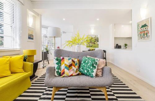 South Melbourne Appartement | Lakeside Glow - Stylish Retreat near Beach & Markets