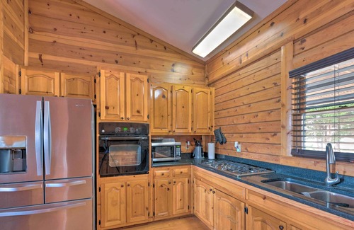 Conyers Cabine | NOUVEAU! Retraite de groupe au bord du lac avec plage privée et quai