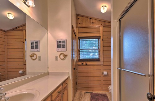 Conyers Cabine | NOUVEAU! Retraite de groupe au bord du lac avec plage privée et quai