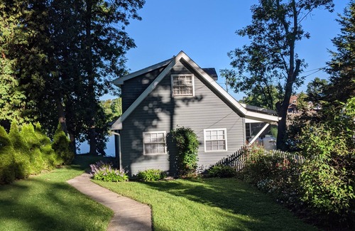Three Mile Bay Maison | Lakeside Grove - A True North Vacation Home