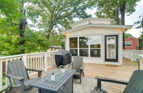 Jefferson Maison | Lakeside Haven with Deck and Views in Jefferson!