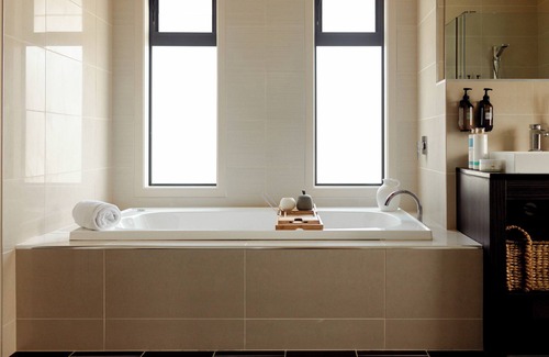 Karapiro Station Balnéaire | Lakeside Health & Wellness Resort