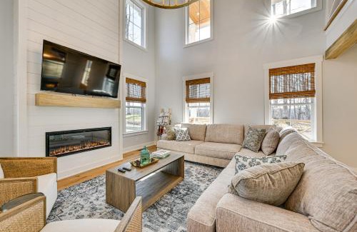 Clarkson Maison | Lakeside Home Near Mammoth Cave and Nolin Lake!