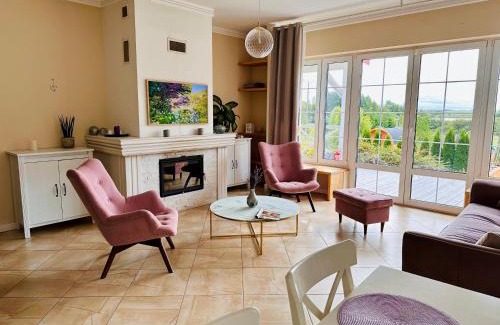 Ryn Villa | Lakeside Home