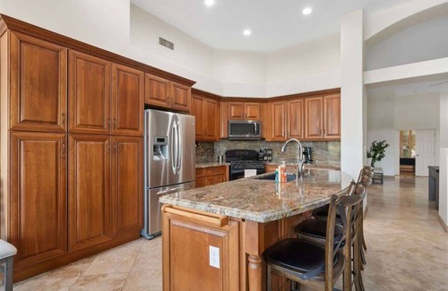 Arrowhead Ranch Maison | Lakeside home with private patio| Grill | Golf vie