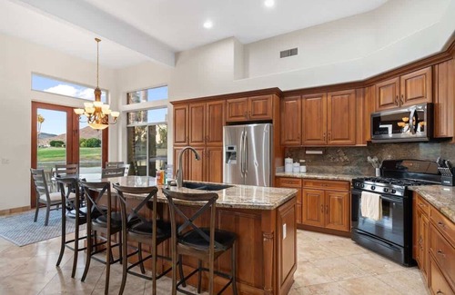 Arrowhead Ranch Maison | Lakeside home with private patio| Grill | Golf vie