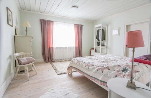 Ramvik Maison | Lakeside House, Storstugan