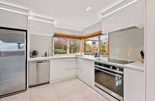 Frankton Maison | Lakeside Indulgence on Wilmot