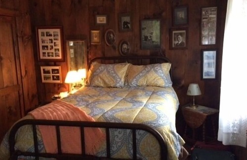 Harrisville Cottage | Lakeside Lodge avec Rock Cheminée