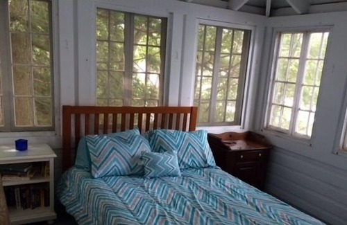 Harrisville Cottage | Lakeside Lodge avec Rock Cheminée