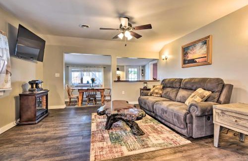 Lodi Maison | Lakeside Lodi Hideaway with Dock and Nearby Parks