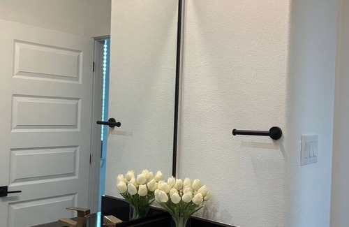 Dallas Maison | Lakeside Private Room with Private bathroom near State Fair Secure Room lock