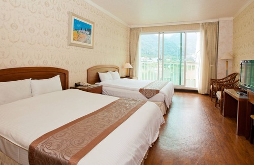 Puli Hôtel | Lakeside Resort Hotel