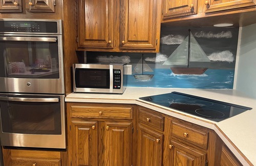 Harveys Lake Maison | Lakeside Retreat at the Boat launch!!