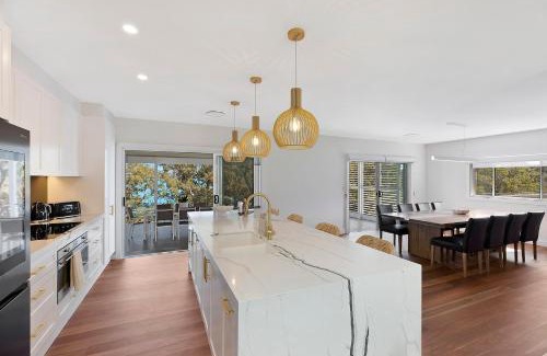 Long Jetty Maison | Lakeside Retreat