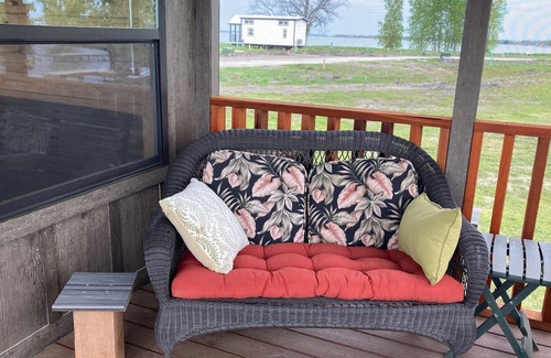 Kerens Cabine | Lakeside Tiny Home 108
