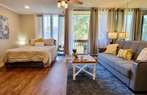 Diamondhead Appartement | Lakeside Villa - Quite Location, walk to the pool and to the Country Club